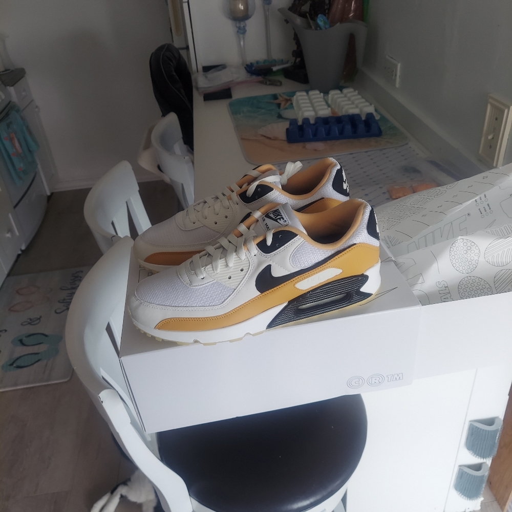 Air max 90 ( one of a kind)